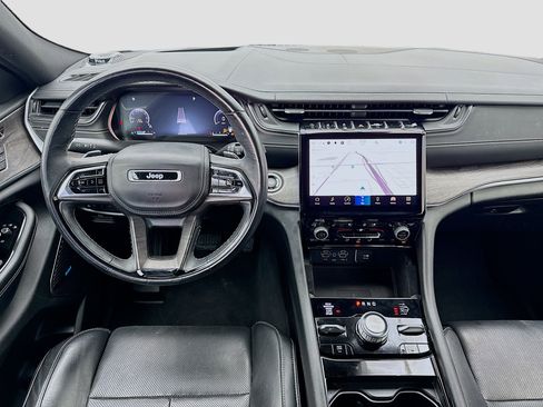 Used 2022 Jeep Grand Cherokee L Overland w/ Advanced Protech Group III image 15