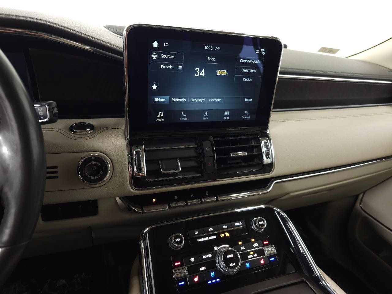 Used 2018 Lincoln Navigator Reserve w/ Technology Package AWD/4WD image 26