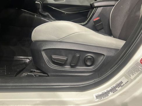 Used 2019 Toyota Corolla XSE w/ Carpet Mat Package image 20