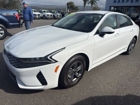 Used 2023 Kia K5 LXS image 21