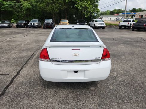 Used 2011 Chevrolet Impala LT w/ Luxury Edition Package FWD image 7