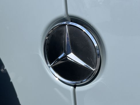 Used 2022 Mercedes-Benz Sprinter 2500 image 8
