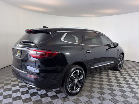 Used 2021 Buick Enclave Essence w/ Sport Touring Edition FWD image 11