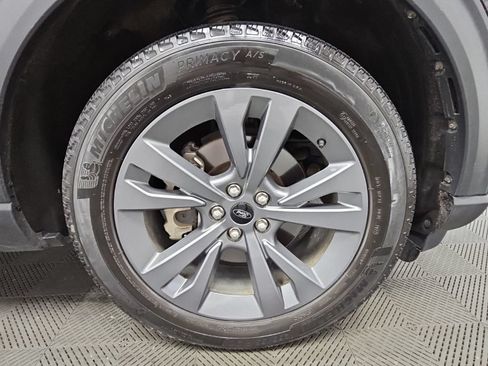 Used 2022 Ford Explorer XLT w/ Equipment Group 202A AWD/4WD image 48