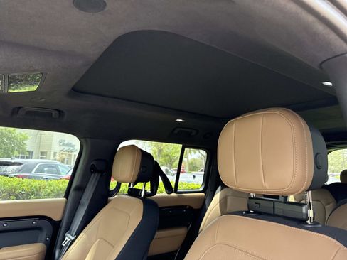 Used 2025 Land Rover Defender 130 V8 image 23