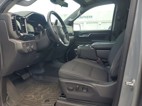 Used 2024 Chevrolet Silverado 1500 LT AWD/4WD image 14