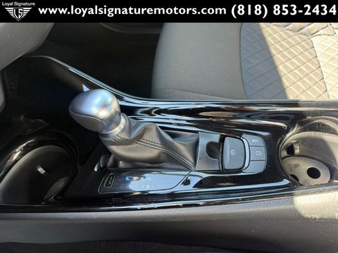 Used 2020 Toyota C-HR XLE FWD image 26