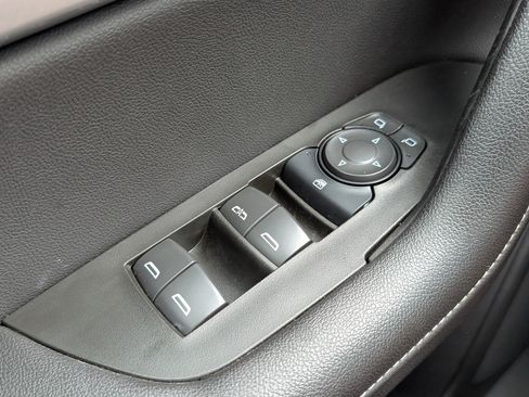 Used 2025 Chevrolet Blazer LT AWD/4WD image 21
