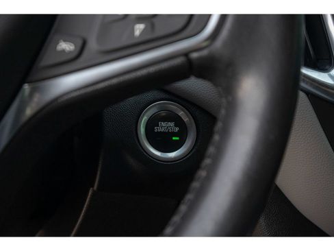 Used 2021 Chevrolet Equinox LT AWD/4WD image 26