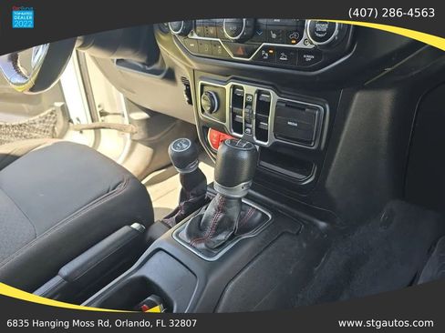 Used 2021 Jeep Gladiator Rubicon w/ LED Lighting Group AWD/4WD image 27