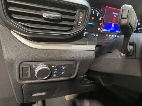 Used 2020 Ford Explorer XLT w/ Comfort Package AWD/4WD image 24