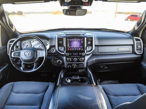 Used 2021 RAM 1500 Big Horn image 12