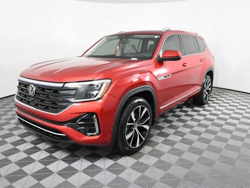 Used 2024 Volkswagen Atlas SEL Premium R-Line AWD/4WD image 2