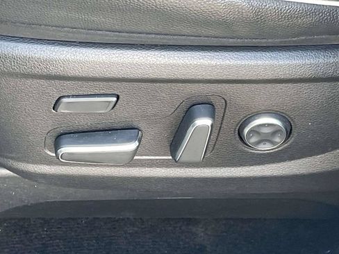 Used 2024 Hyundai Palisade Limited AWD/4WD image 14