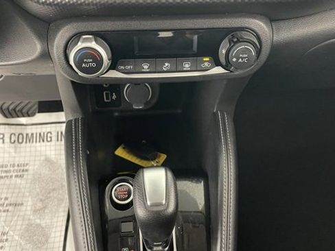 Used 2020 Nissan Kicks SV image 42