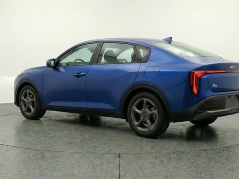 Used 2025 Kia K4 FWD image 6