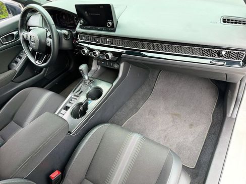 Used 2025 Honda Civic Sport image 21