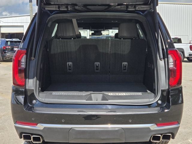 Used 2025 GMC Yukon Denali AWD/4WD image 12