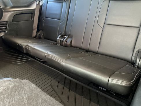 Used 2020 GMC Yukon Denali w/ Denali Premium Package AWD/4WD image 16
