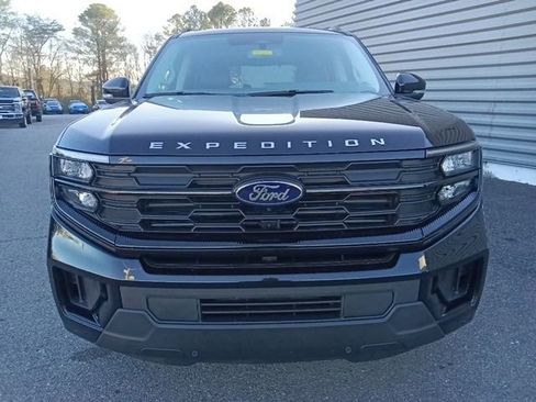 New 2026 Ford Expedition Active image 8