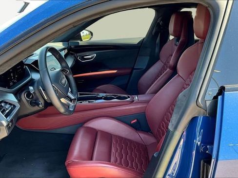 Used 2023 Audi RS e-tron GT w/ Carbon Performance Package image 26