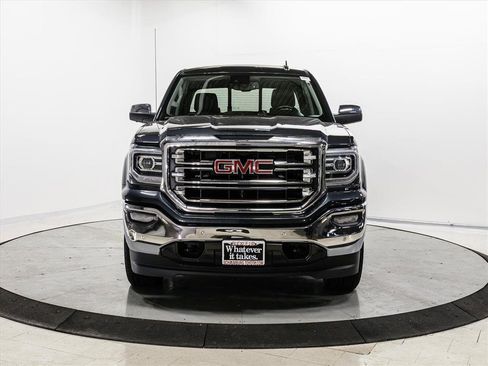 Used 2018 GMC Sierra 1500 SLT image 2