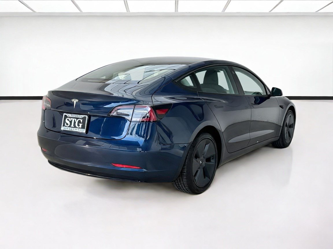 Used 2023 Tesla Model 3 Standard Range RWD image 4