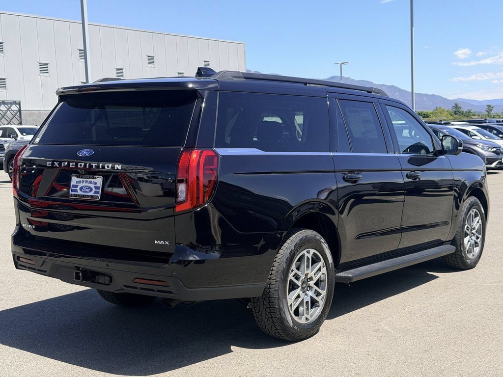 New 2026 Ford Expedition Max Active AWD/4WD image 8