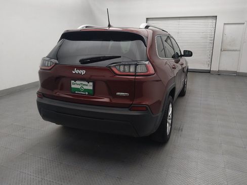 Used 2019 Jeep Cherokee Latitude w/ Cold Weather Group FWD image 7