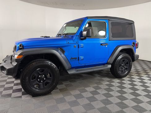 Used 2026 Jeep Wrangler Sport AWD/4WD image 23