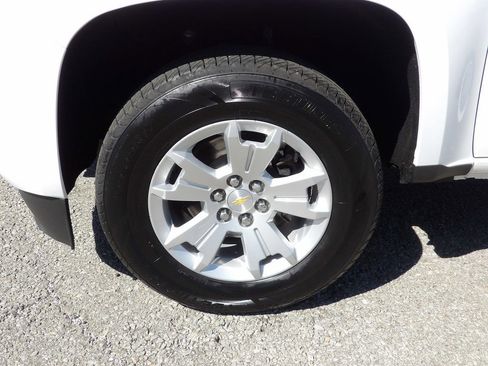 Used 2022 Chevrolet Colorado LT w/ Fleet Safety Package RWD image 43