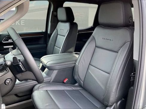 New 2026 GMC Sierra 1500 Denali w/ Technology Package AWD/4WD image 10