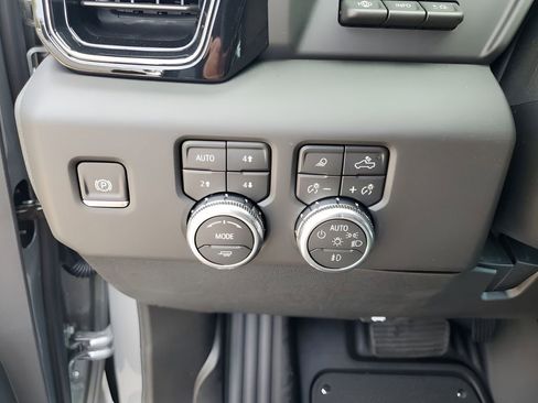 New 2026 GMC Sierra 2500 AT4 w/ AT4 Premium Plus Package image 31