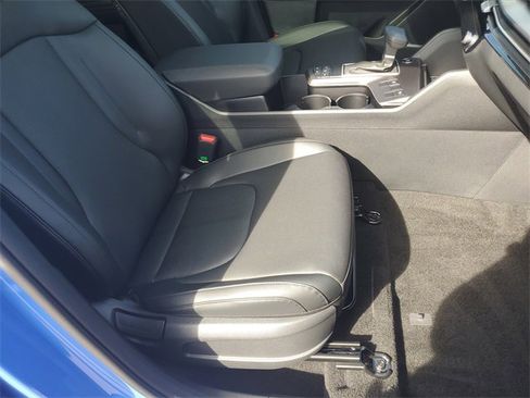 New 2026 Kia Sportage EX w/ EX Panorama Roof Package image 13