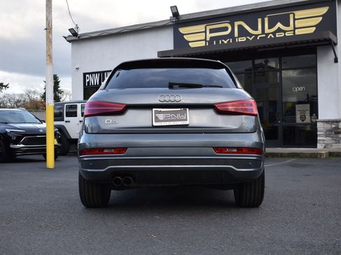 Used 2017 Audi Q3 2.0T Prestige w/ Prestige Package image 10