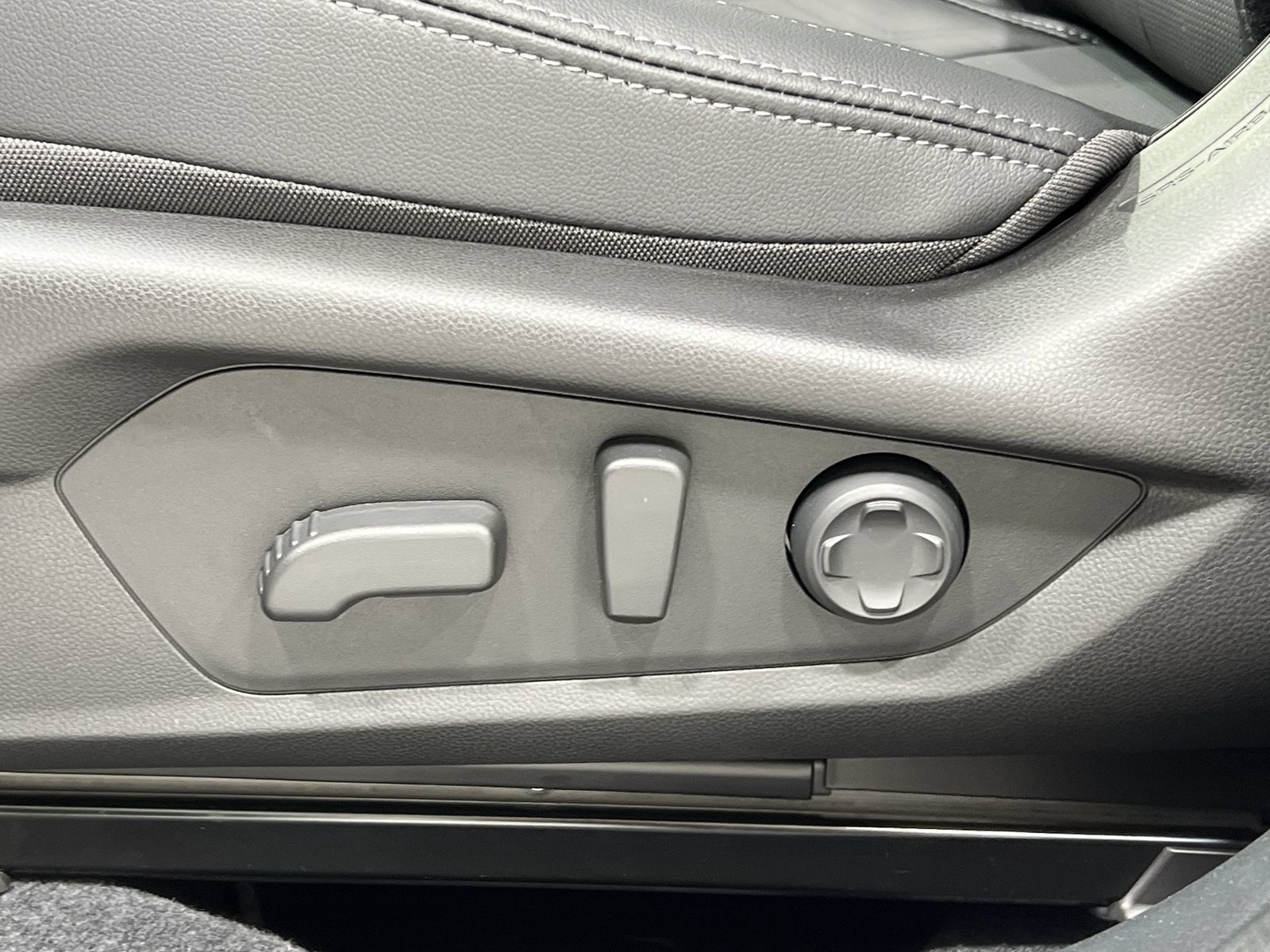 New 2026 Subaru Outback Touring XT AWD/4WD image 12