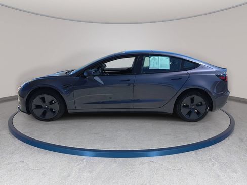 Used 2023 Tesla Model 3 Standard Range RWD image 9