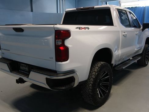 Used 2019 Chevrolet Silverado 1500 LT w/ All-Star Edition AWD/4WD image 30