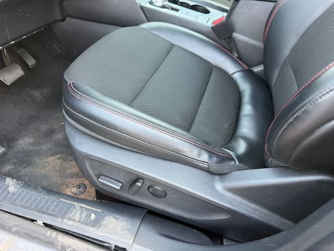Used 2025 Ford Escape ST-Line Select AWD/4WD image 17