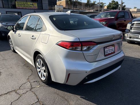 Used 2021 Toyota Corolla LE FWD image 8