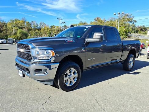 Used 2023 RAM 2500 Big Horn w/ Level 1 Equipment Group image 8