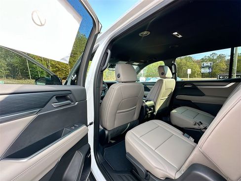 New 2026 GMC Acadia Elevation w/ Elevation Premium Package image 17