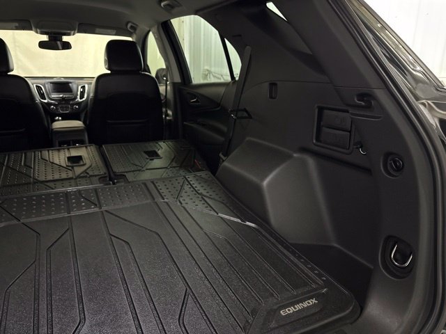 Used 2021 Chevrolet Equinox LT FWD image 15