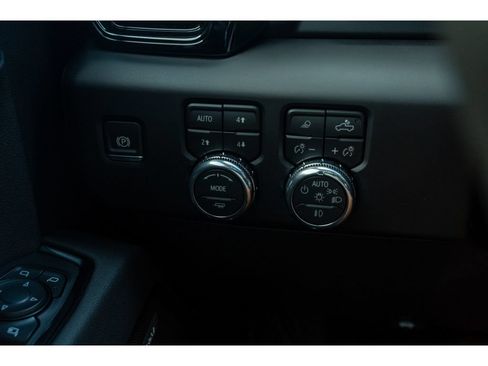 Used 2026 GMC Sierra 1500 AT4 w/ AT4 Premium Package AWD/4WD image 26