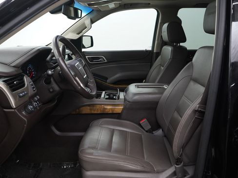 Used 2017 GMC Yukon Denali image 17