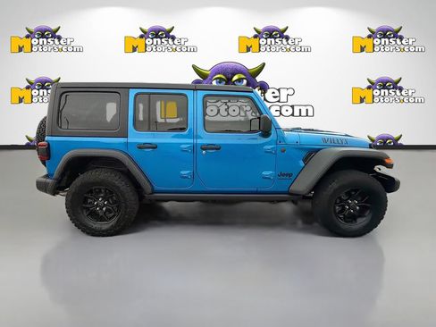 Used 2024 Jeep Wrangler Unlimited Sport AWD/4WD image 4