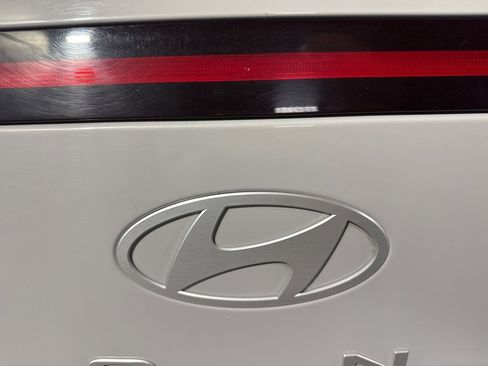 Used 2024 Hyundai Kona SE image 20