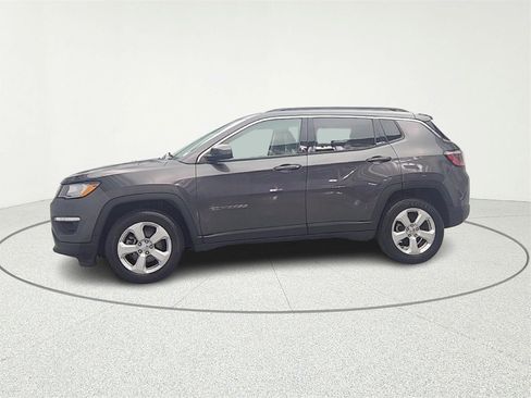 Used 2018 Jeep Compass Latitude w/ Popular Equipment Group image 4