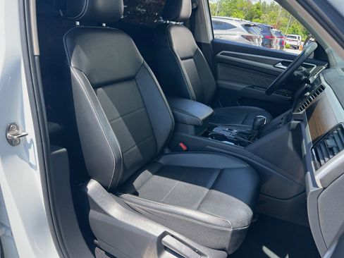 Certified 2022 Volkswagen Atlas SE FWD image 39