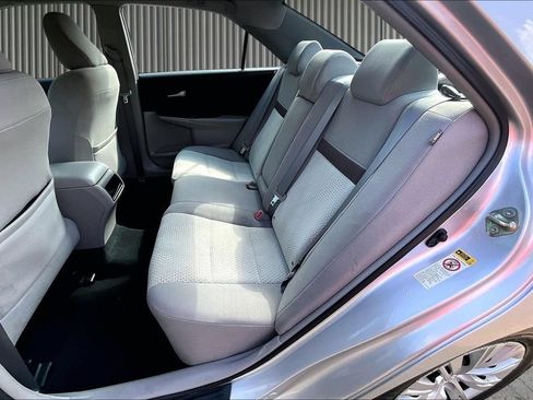 Used 2014 Toyota Camry LE FWD image 27